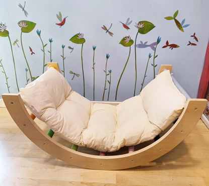 cuscino su arco montessori – dondolo montessoriano